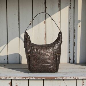 FRYE & CO CHEETAH PRINT LEATHER HOBO BAG CONVERTIBLE MEDIUM